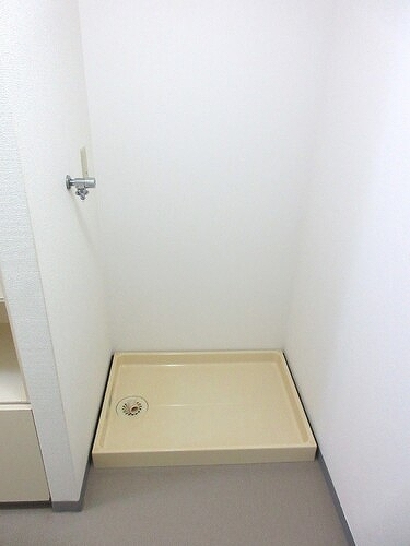 テレパレス船橋三咲Ａ棟6階 室内洗濯機置き場　同タイプ別部屋