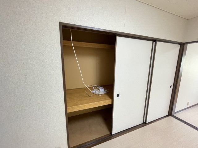 スクエア葉山2階 部屋その他