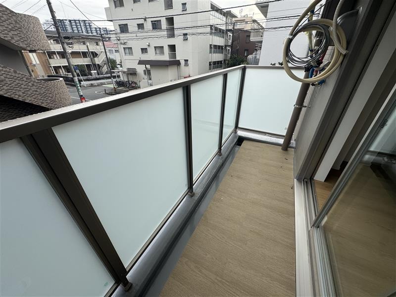 KDXレジデンス成増2階 バルコニー ※建築中のため他部屋の写真使用