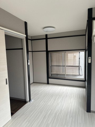 荒幡　リノベ　レトロ戸建 内観