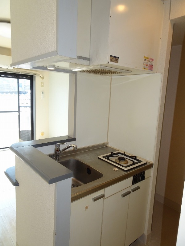 ローズマンションＡ－２８(A-028)3階 キッチン