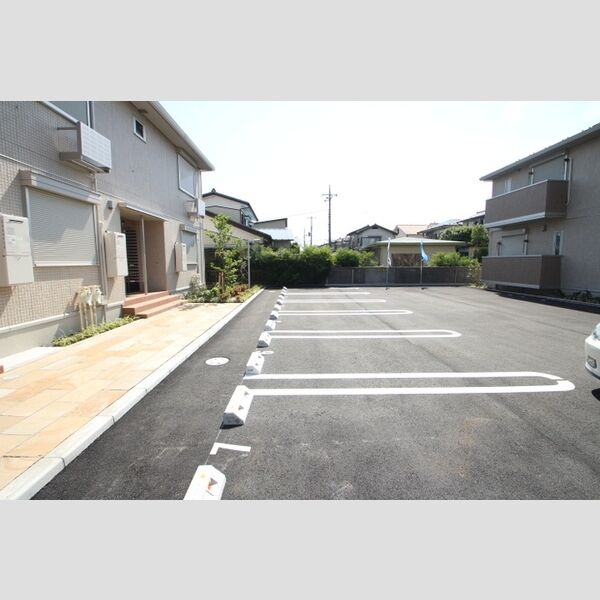 ラ・フルール　A 駐車場