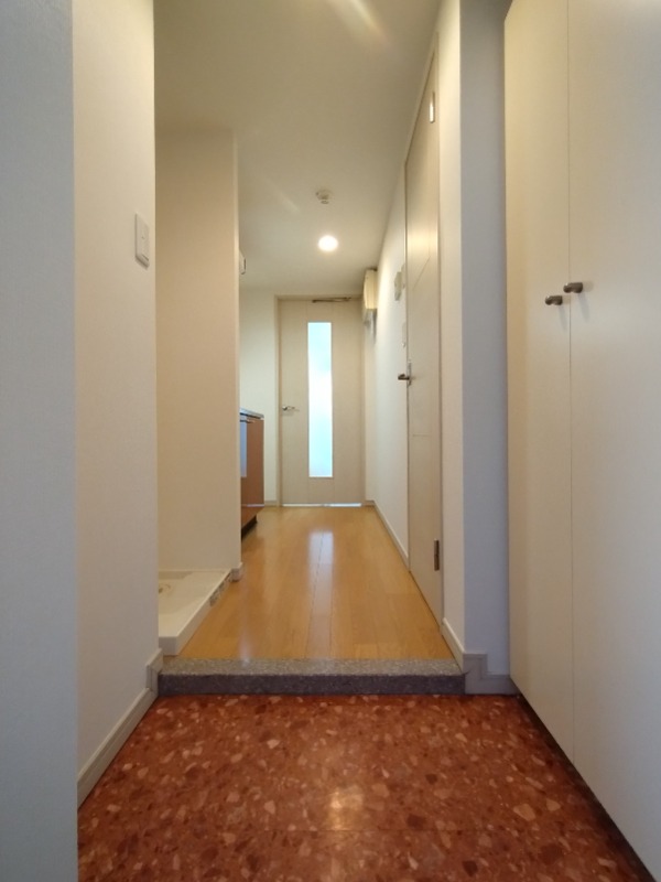 クレイシア世田谷赤堤 玄関