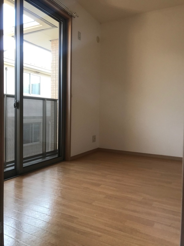 メゾンドールⅧ2階 内観