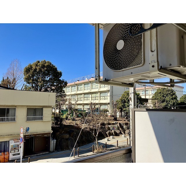 サニークレスト湘南平塚201号室 眺望