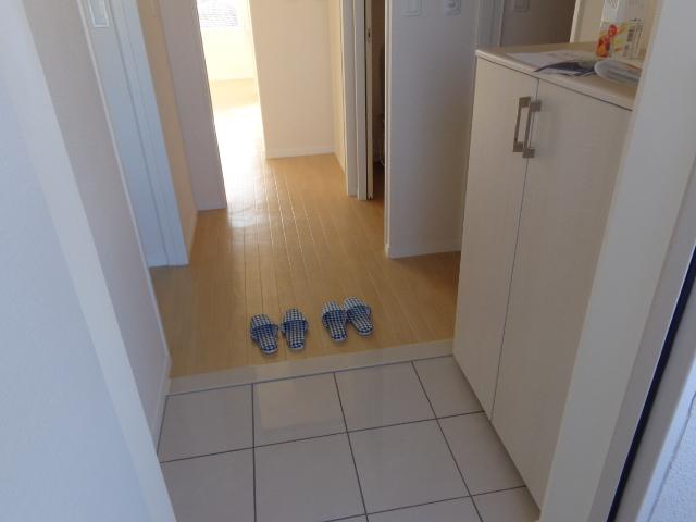 コモド　レジデンス 玄関