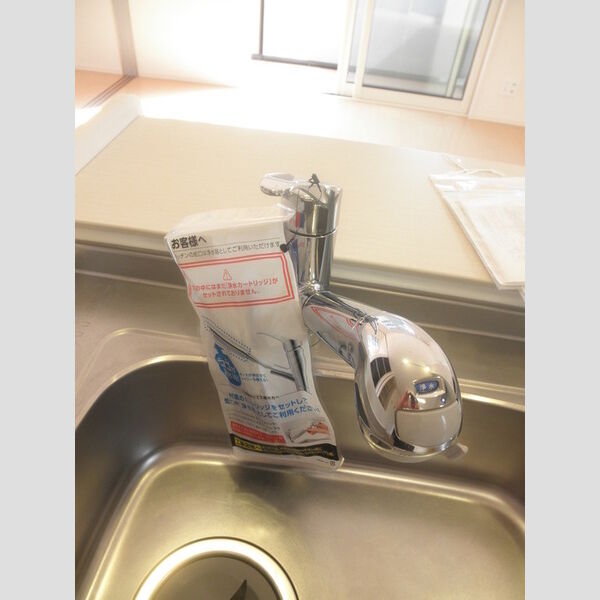 サニーサイド聖蹟　ⅠⅠ-201号室 浄水器機能付台所水栓