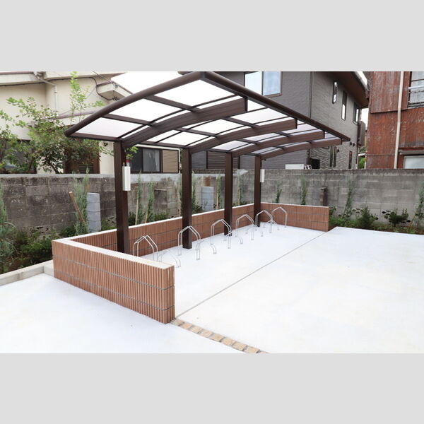 ルミナス　コート 駐輪場