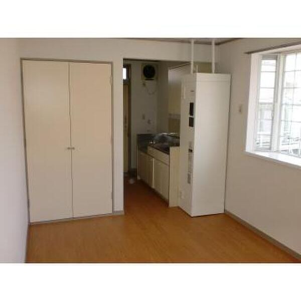 ウエストヒルズ201号室 リビング