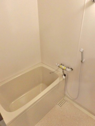 サニーヒル山手台0301号室 ※別号室の参考写真です(現況優先・仕様違いの場合あり)