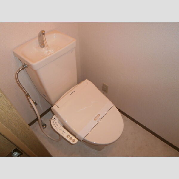 クレスト平山203号室 温水洗浄暖房便座