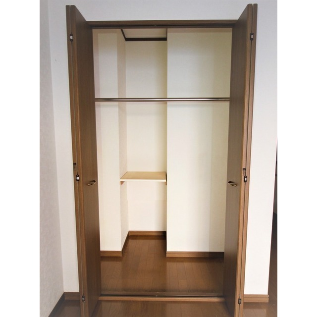 アムール リーヴェロ103号室 内観