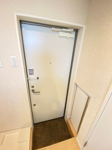 ル・シエル上大岡101号室 玄関