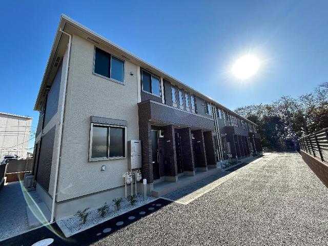 エステート国立 外観写真（昼）