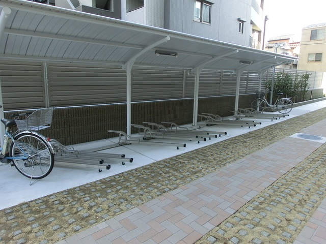 スカイコートパレス大島608号室 駐車場