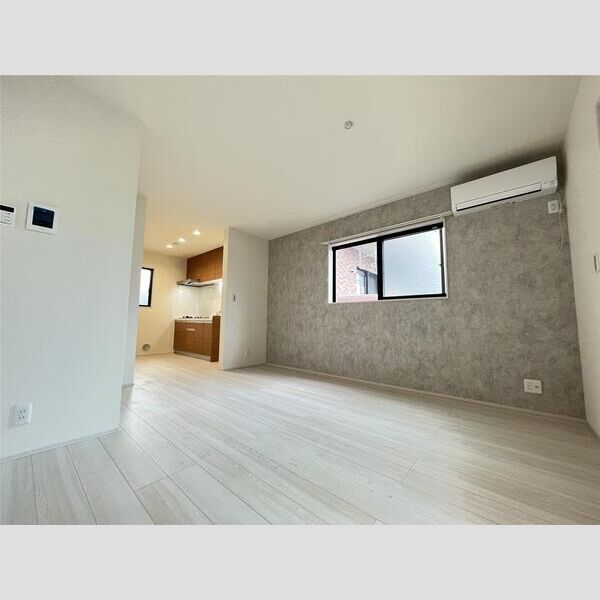 リーブルファイン相模原共和Ⅱ リビング