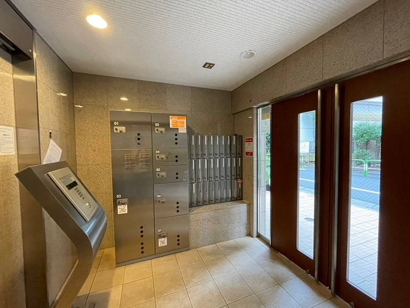 カテリーナ文京湯島 エントランス