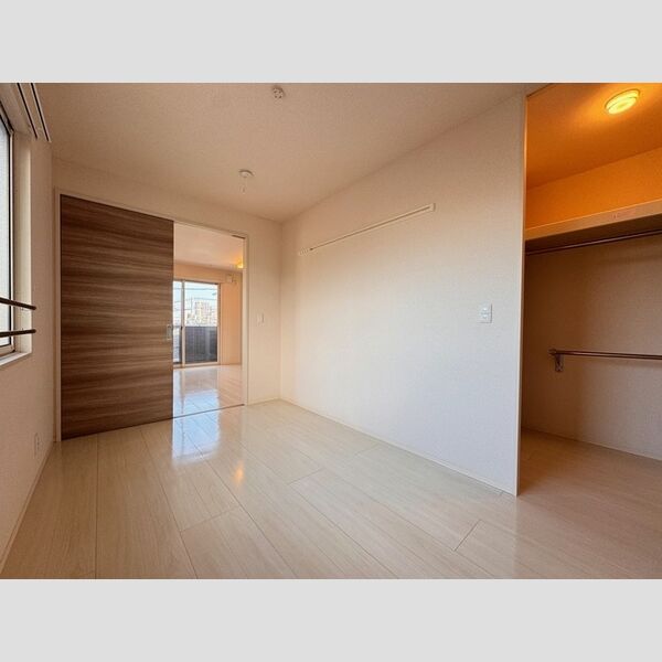 セリシール湘南　Ⅱ302号室 洋室