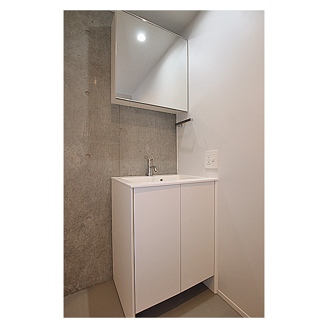 PASEO SANGENJAYA EAST WEST 内観