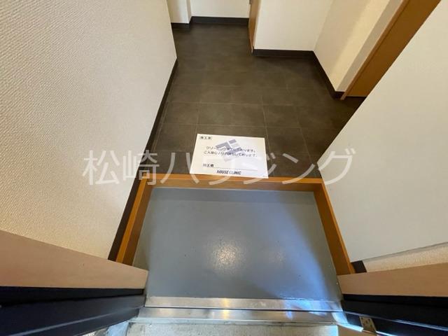 クラブラメール1階 玄関