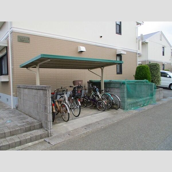 ウェルセッジ請西　Ⅱ103号室 駐輪場