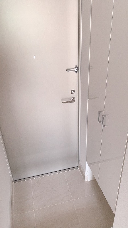 リヴシティ横濱ヒルサイドテラス5階 玄関