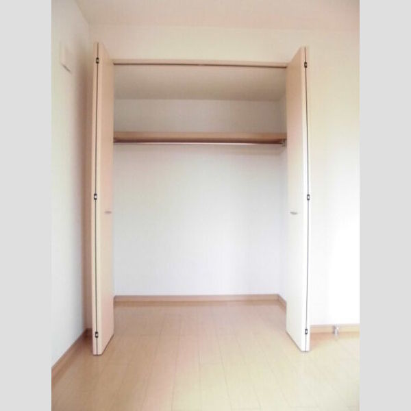 ピエルテル　参番館 洋室②　クローゼット