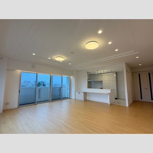 エレガントヴィラ LDK