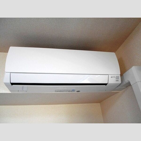 アヴァンセ新都心305号室 エアコン