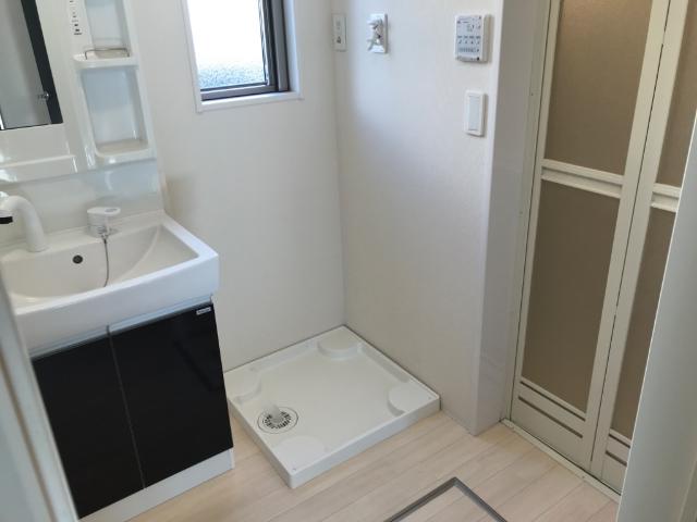 パークテラス・つつじヶ丘102号室 脱衣所