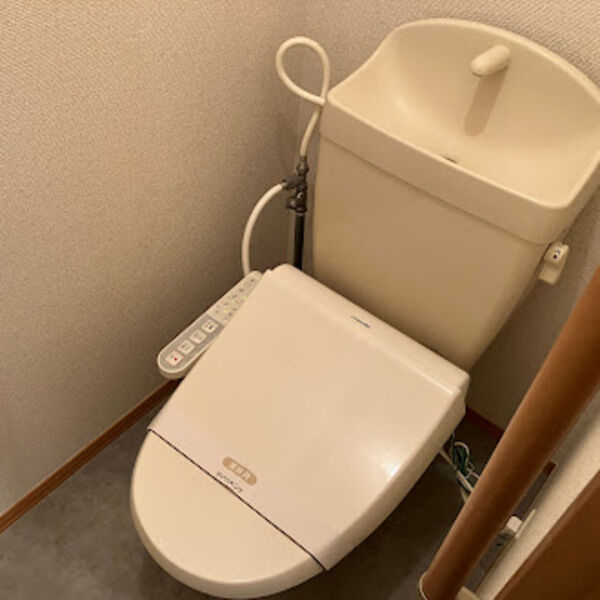 メルベーユ パル105号室 温水洗浄暖房便座