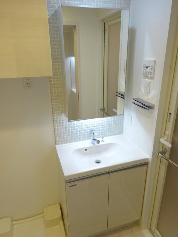 ザ・レジデンス・オブ・トーキョーＫＫ０６403号室 洗面