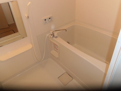 ブリーズ東海神C1階 お風呂