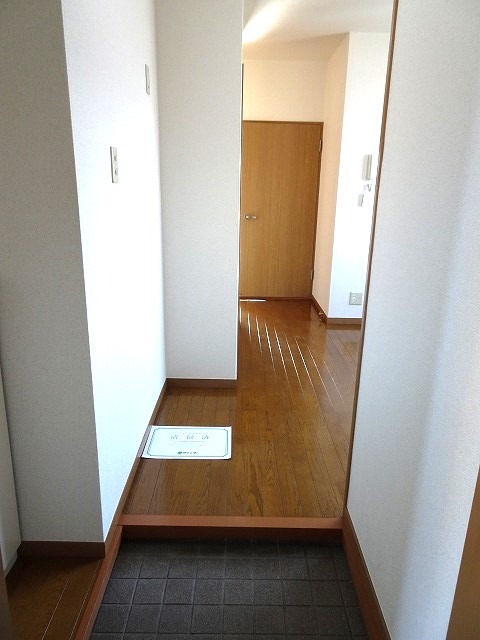 プレンティ(E-170) 玄関