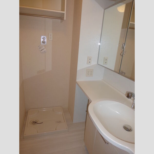 ヴィラグランデⅡ211号室 洗面室