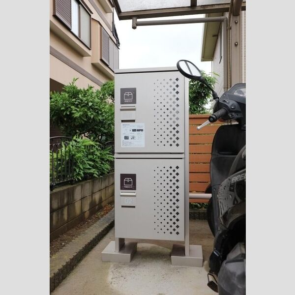 ラフォーレ上ノ台　A 宅配ボックス