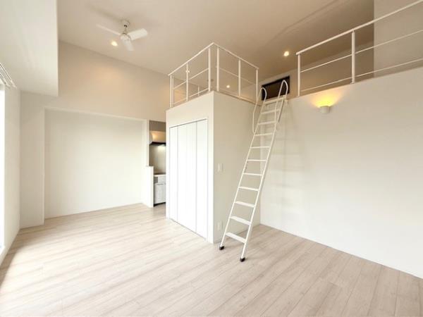 プラザ・ラ・ポール リビング