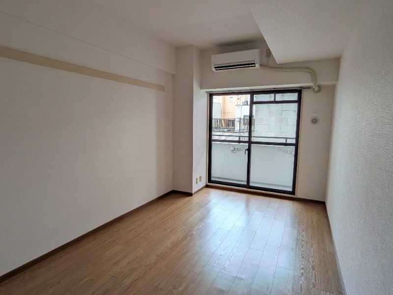 ホワイトガーデン東田5階 寝室