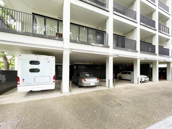 Ｂｒｉｌｌｉａ　ｉｓｔ　中野セントラルパーク2階 駐車場