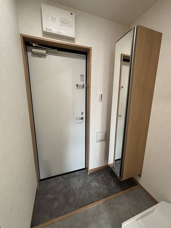 リベルテ東浦和2階 玄関