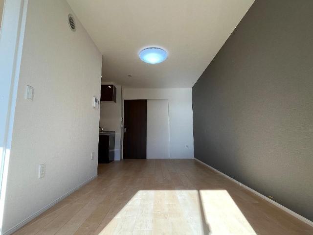 ミ・カーサ河辺A リビング