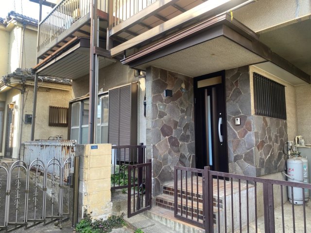 HANEZAWAワン 玄関キーはタッチセンサ併用。自転車、バイク駐車可能