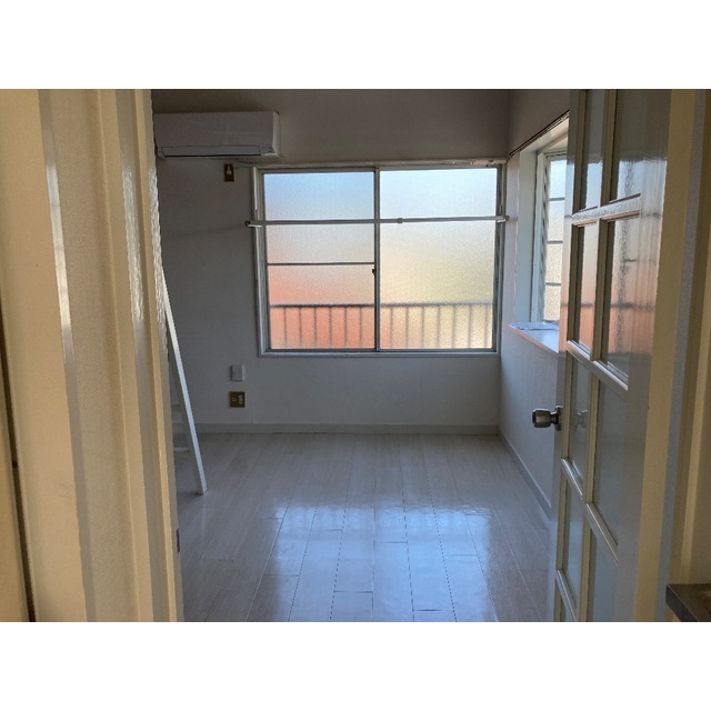 プラザ・ドゥ・シュバリエ201号室 リビング