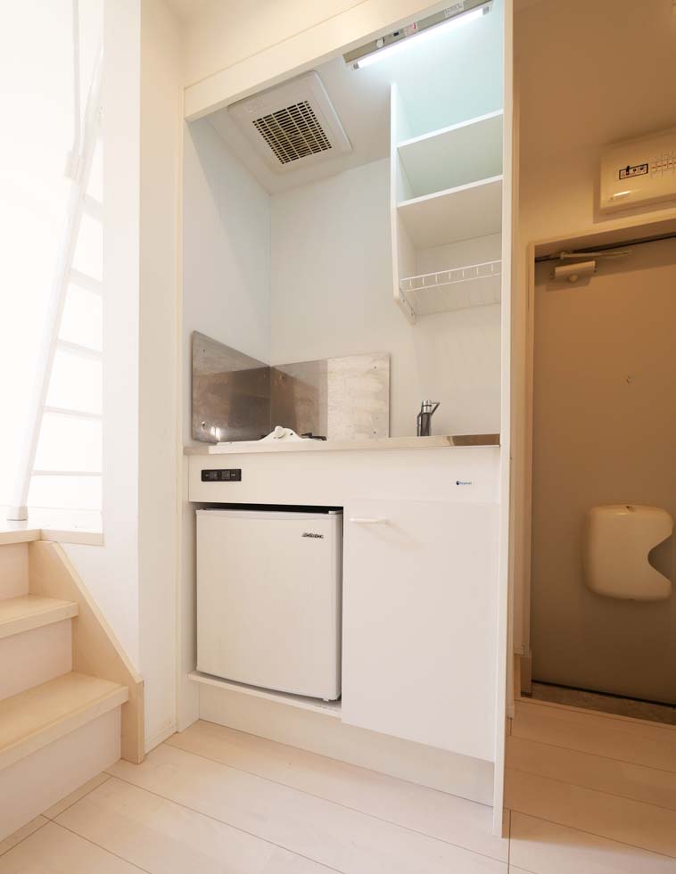 ジオメトリ和泉 内観