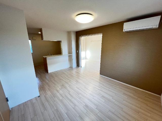 サニーコートⅡ102号室 リビング