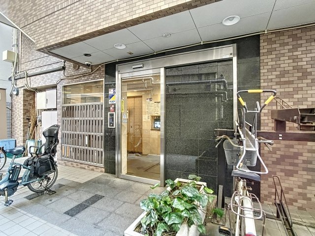 日神パレステージ南池袋2階 エントランス