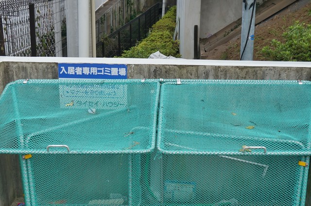 フェヴリエ白百合0105号室 専用ごみ置場　※実際の使用状況とは異なります(現況優先)