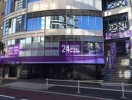 プラウドタワー芝浦28階 【その他】エニタイムフィットネス 芝浦店まで313ｍ