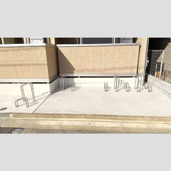 セレスティア東瑞江 駐輪場