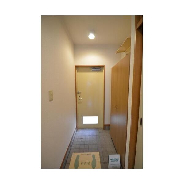 サン・アップマンション201号室 玄関
